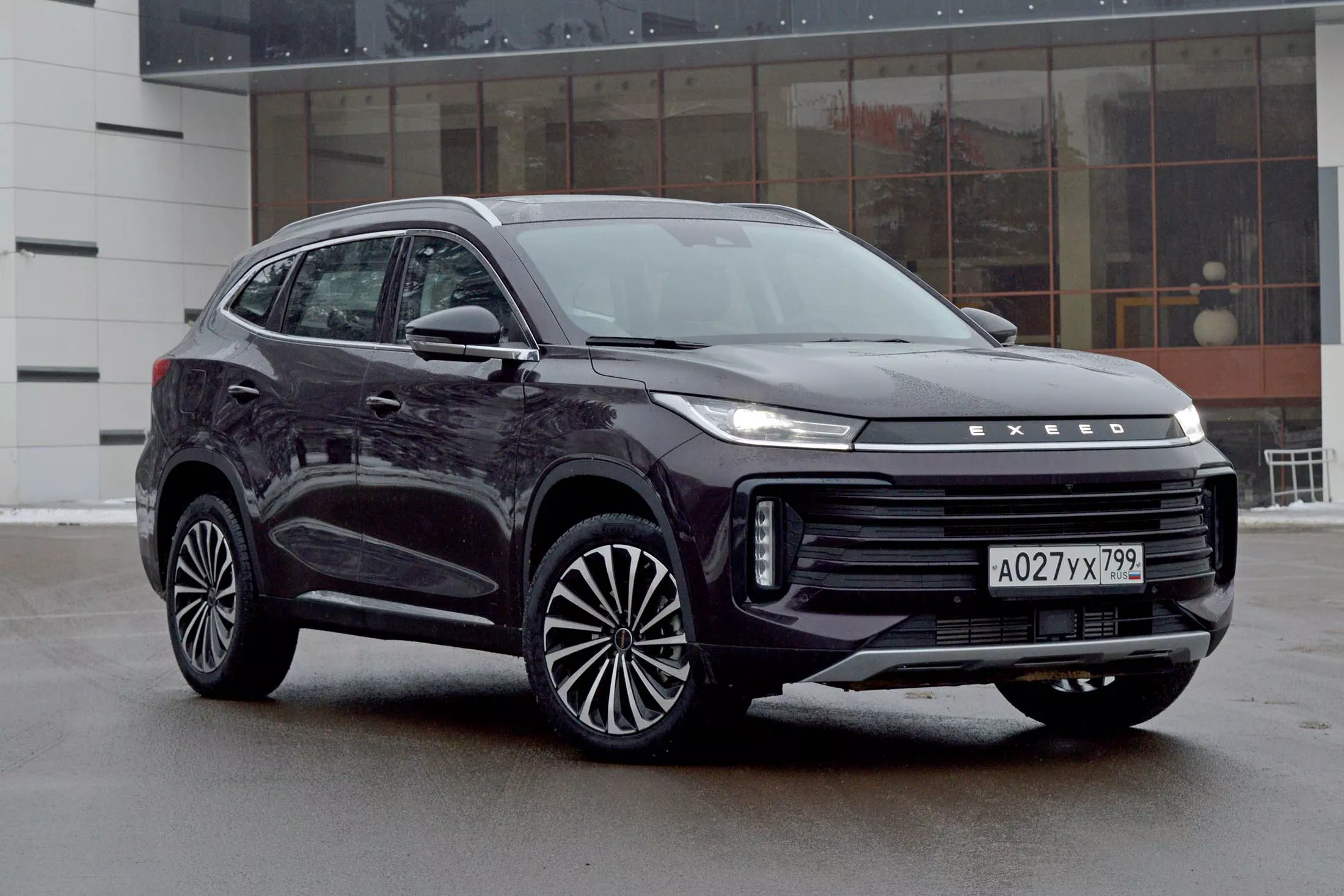 Машины за 2 миллиона рублей 2024. Chery exceed TXL 2020. Cheryexeed TXL 2022. Chery exceed TXL 2022. Китайский кроссовер Chery Exeed TXL, 2020.